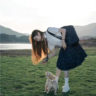 抬头看看夜晚的星星
